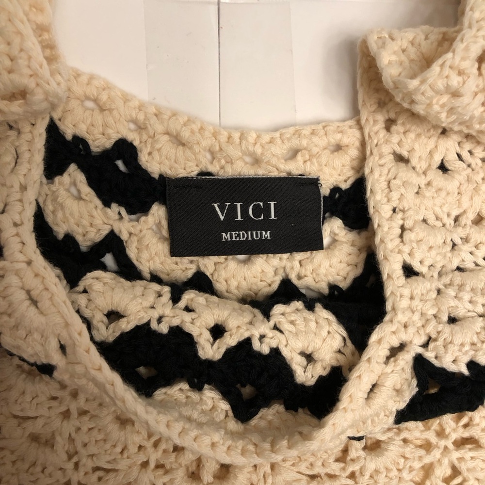 VICI Crochet Zigzag Pattern mini Dress medium black cream vacation swim beach - Picture 4 of 10